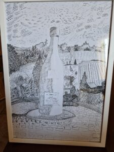 La bottiglia disegnata con la china