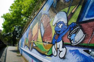 25 giugno giornata internazionale dei puffi murales