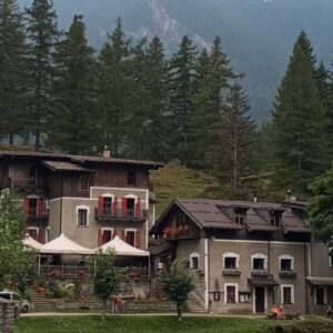 Un picnic vista lago Albergo